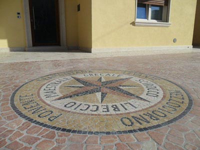 Lavorazione del marmo a Venezia Rosa dei venti