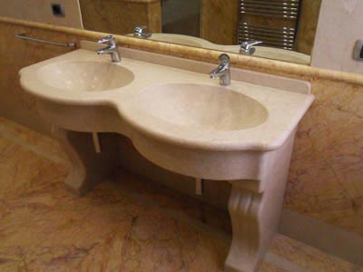 Lavabo doppio in botticino Lavorazione Marmi a Venezia: Marmi Piccolo