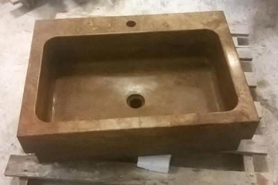 lavabo in pietra in travertino noce