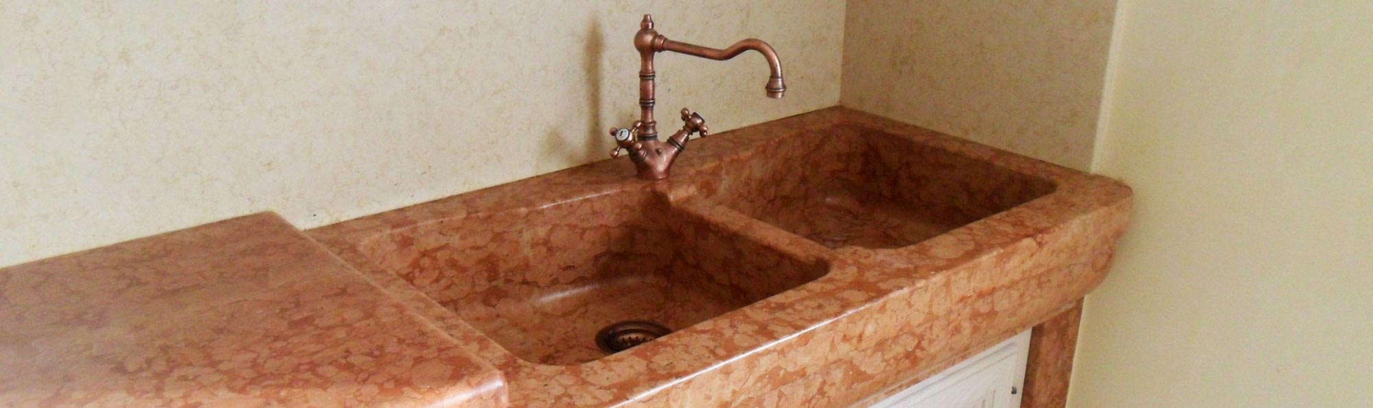 Lavello in pietra