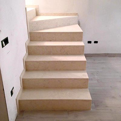 Produzione scale in marmo